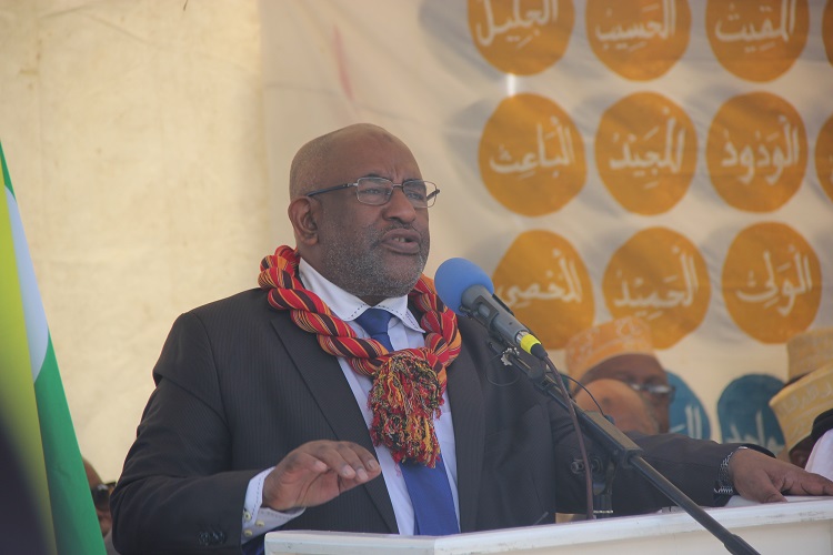 image Enseignements: Face à la grève, le président Azali hausse le ton